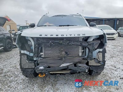 Piąte zdjęcie samochodu w środku: 2025 FORD EXPEDITION TREMOR VIN:1FMJU1RG4SEA08540 - miniatura