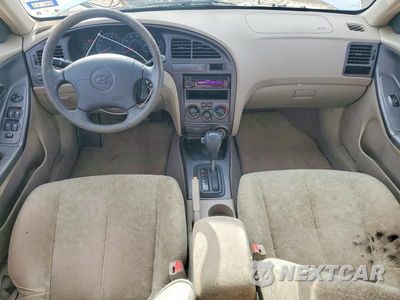 Zdjęcie 8 z 12 samochodu: 2001 HYUNDAI ELANTRA GLS VIN:KMHDN45D21U185325 - miniatura