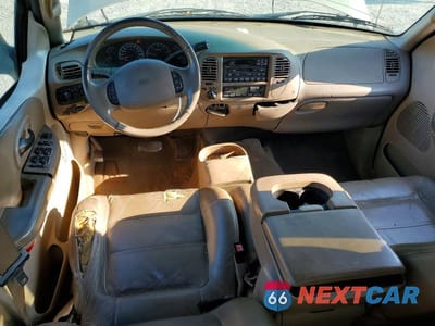 Zdjęcie 8 z 12 samochodu: 2002 FORD F150 SUPERCREW VIN:1FTRW08L72KA98164 - miniatura