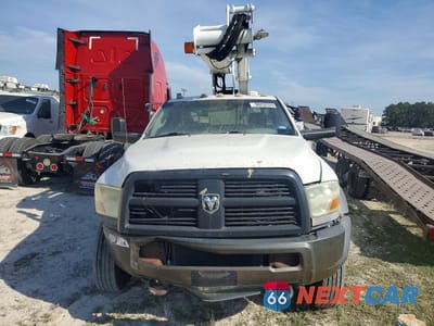 Piąte zdjęcie samochodu w środku: 2012 DODGE RAM BUCKET TRUCK VIN:3C7WDKAL6CG109746 - miniatura