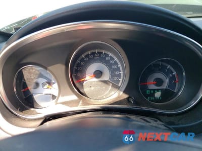 Zdjęcie 9 z 13 samochodu: 2013 CHRYSLER 200 LX VIN:1C3CCBAG1DN743176 - miniatura