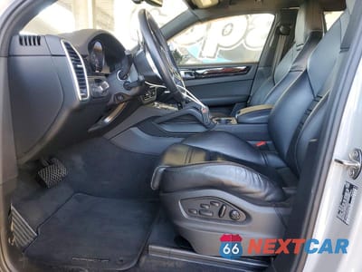 Zdjęcie 7 z 12 samochodu: 2023 PORSCHE CAYENNE BASE VIN:WP1AA2AY6PDA02788 - miniatura