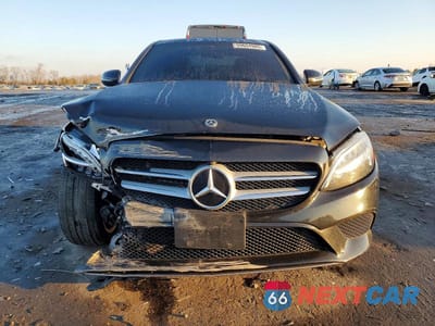 Piąte zdjęcie samochodu w środku: 2020 MERCEDES-BENZ C 300 4MATIC VIN:W1KWF8EBXLR572555 - miniatura