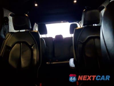 Zdjęcie 10 z 15 samochodu: 2019 CHRYSLER PACIFICA LIMITED VIN:2C4RC1GG9KR628834 - miniatura