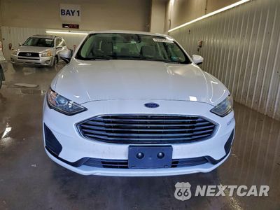 Piąte zdjęcie samochodu w środku: 2019 FORD FUSION SE VIN:3FA6P0LU3KR119299 - miniatura