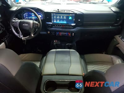 Zdjęcie 8 z 13 samochodu: 2024 CHEVROLET SILVERADO K1500 ZR2 VIN:3GCUDHEL6RG101172 - miniatura