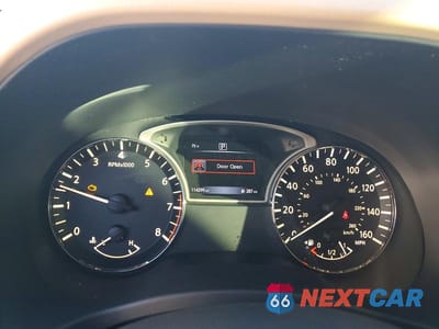 Zdjęcie 9 z 12 samochodu: 2016 NISSAN PATHFINDER S VIN:5N1AR2MN0GC614255 - miniatura