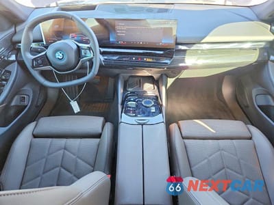 Zdjęcie 8 z 12 samochodu: 2026 BMW I5 XDRIVE 40 VIN:WBY33HG08TCV76705 - miniatura