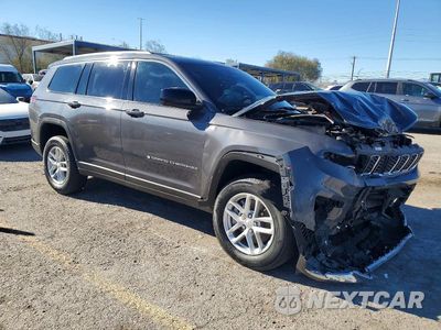 Czwarte zdjęcie samochodu z boku: 2023 JEEP GRAND CHEROKEE L LAREDO VIN:1C4RJKAG6P8855924 - miniatura