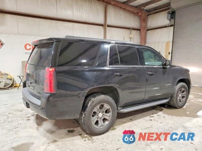 Trzecie zdjęcie samochodu z tyłu: 2019 CHEVROLET TAHOE K1500 LT VIN:1GNSKBKC9KR350402 - miniatura