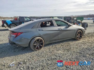 Trzecie zdjęcie samochodu z tyłu: 2025 HYUNDAI ELANTRA SEL SPORT VIN:KMHLM4DG2SU891402 - miniatura