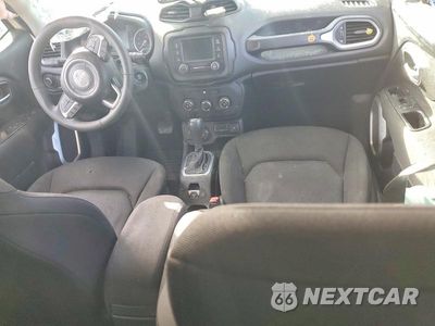 Zdjęcie 8 z 12 samochodu: 2018 JEEP RENEGADE SPORT VIN:ZACCJBAB8JPH16355 - miniatura