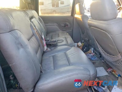 Zdjęcie 11 z 13 samochodu: 1995 CHEVROLET SUBURBAN K2500 VIN:1GNGK26N6SJ301058 - miniatura