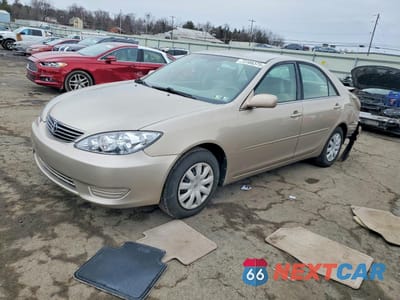 2005 TOYOTA CAMRY LE 4T1BE30K95U515300 - główne zdjęcie licytacji z USA - miniatura