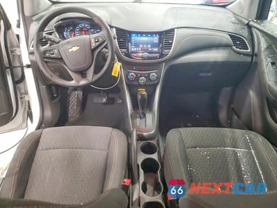 Zdjęcie 8 z 12 samochodu: 2020 CHEVROLET TRAX LS VIN:3GNCJNSBXLL264721 - miniatura