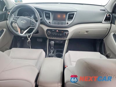 Zdjęcie 8 z 13 samochodu: 2018 HYUNDAI TUCSON SEL VIN:KM8J3CA44JU671417 - miniatura