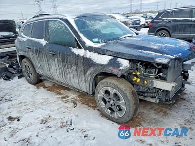 Czwarte zdjęcie samochodu z boku: 2023 BMW X1 XDRIVE28I VIN:WBX73EF03P5Y26089 - miniatura