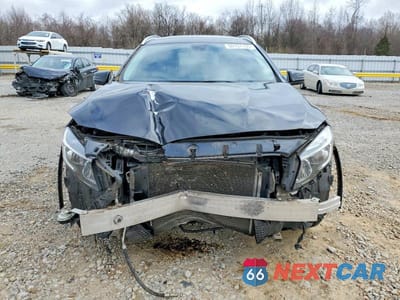 Piąte zdjęcie samochodu w środku: 2015 MERCEDES-BENZ GLA 250 VIN:WDCTG4EB0FJ185934 - miniatura