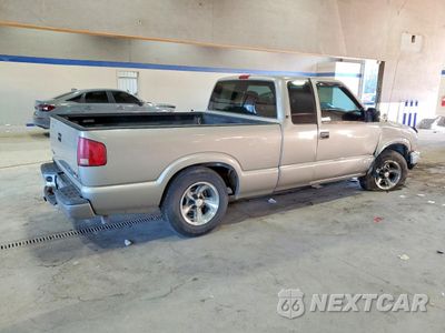 Trzecie zdjęcie samochodu z tyłu: 2003 CHEVROLET S TRUCK S10 VIN:1GCCS19X538108262 - miniatura