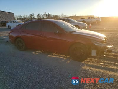 Czwarte zdjęcie samochodu z boku: 2023 HYUNDAI ELANTRA SEL VIN:KMHLS4AG4PU495781 - miniatura