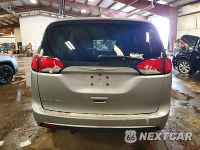 Zdjęcie 6 z 13 samochodu: 2018 CHRYSLER PACIFICA TOURING L VIN:2C4RC1BG7JR279596 - miniatura