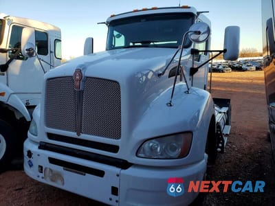 Drugie zdjęcie samochodu z przodu: 2017 KENWORTH CONSTRUCTION T400 VIN:3BKBA28X1HF158952 - miniatura