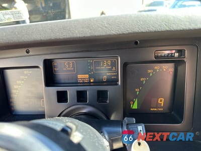 Zdjęcie 8 z 15 samochodu: 1986 CHEVROLET CORVETTE VIN:1G1YY6789G5901710 - miniatura