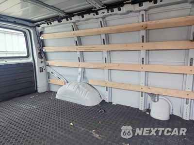 Zdjęcie 10 z 12 samochodu: 2024 GMC SAVANA G2500 VIN:1GTW7AFP1R1120042 - miniatura