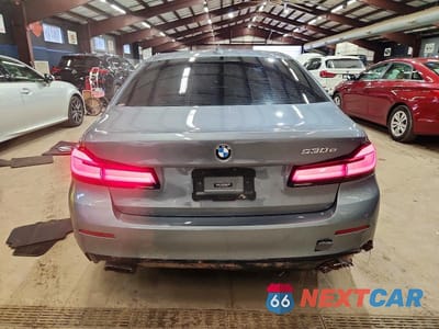 Zdjęcie 6 z 12 samochodu: 2021 BMW 530E VIN:WBA13AG00MCG44089 - miniatura