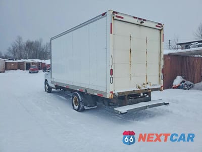 Drugie zdjęcie samochodu z przodu: 2016 FORD ECONOLINE E450 SUPER DUTY CUTAWAY VAN VIN:1FDWE4FLXGDC17638 - miniatura
