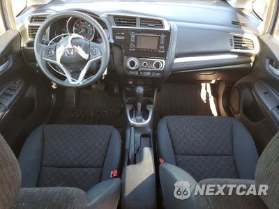 Zdjęcie 8 z 11 samochodu: 2015 HONDA FIT LX VIN:3HGGK5H58FM756219 - miniatura