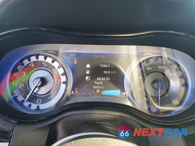 Zdjęcie 9 z 12 samochodu: 2018 CHRYSLER 300 300S VIN:2C3CCABG6JH296180 - miniatura