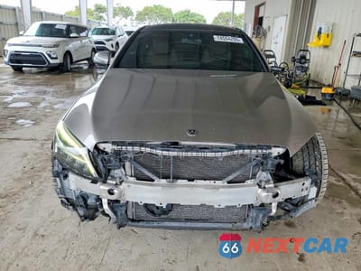Piąte zdjęcie samochodu w środku: 2019 MERCEDES-BENZ C 300 VIN:WDDWJ8DBXKF816592 - miniatura