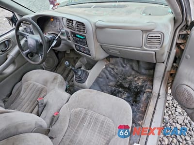 Zdjęcie 8 z 12 samochodu: 2002 CHEVROLET S TRUCK S10 VIN:1GCCS195X28249258 - miniatura