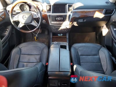 Zdjęcie 8 z 12 samochodu: 2015 MERCEDES-BENZ GL 550 4MATIC VIN:4JGDF7DE7FA476176 - miniatura