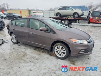 Czwarte zdjęcie samochodu z boku: 2012 HONDA INSIGHT EX VIN:JHMZE2H7XCS002187 - miniatura