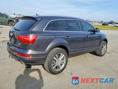 Trzecie zdjęcie samochodu z tyłu: 2010 AUDI Q7 VIN:WA1VMAFE3AD001327 - miniatura