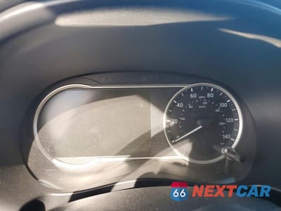 Zdjęcie 9 z 12 samochodu: 2018 NISSAN KICKS S VIN:3N1CP5CU6JL538472 - miniatura