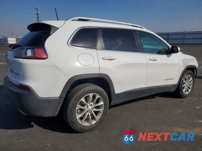Trzecie zdjęcie samochodu z tyłu: 2019 JEEP CHEROKEE LATITUDE VIN:1C4PJLCX9KD318944 - miniatura