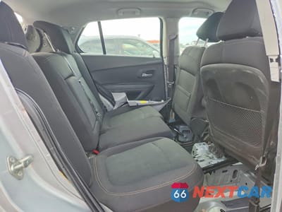 Zdjęcie 10 z 13 samochodu: 2019 CHEVROLET TRAX LS VIN:3GNCJKSB6KL207347 - miniatura