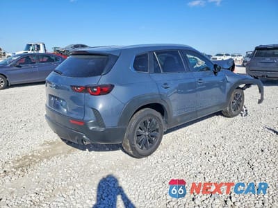 Trzecie zdjęcie samochodu z tyłu: 2025 MAZDA CX-50 SELECT VIN:7MMVABAM5SN354408 - miniatura