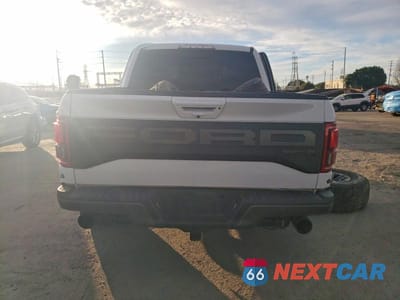 Zdjęcie 6 z 11 samochodu: 2019 FORD F150 RAPTOR VIN:1FTFW1RG9KFC44082 - miniatura