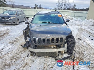 Piąte zdjęcie samochodu w środku: 2021 JEEP CHEROKEE LATITUDE LUX VIN:1C4PJMMX2MD172538 - miniatura