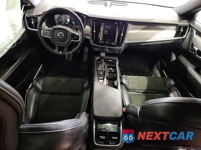 Zdjęcie 8 z 12 samochodu: 2019 VOLVO V90 T6 R-DESIGN VIN:YV1A22VMXK1087418 - miniatura