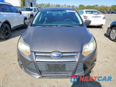 Piąte zdjęcie samochodu w środku: 2012 FORD FOCUS S VIN:1FAHP3E29CL214696 - miniatura