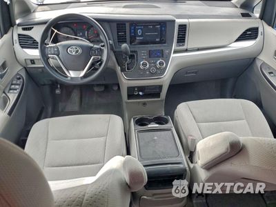 Zdjęcie 8 z 13 samochodu: 2015 TOYOTA SIENNA LE VIN:5TDKK3DC7FS562931 - miniatura