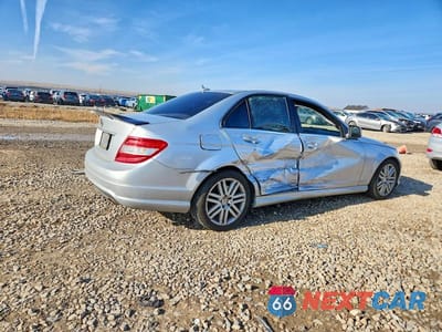 Trzecie zdjęcie samochodu z tyłu: 2009 MERCEDES-BENZ C 300 4MATIC VIN:WDDGF81X79R062114 - miniatura