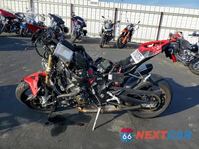Trzecie zdjęcie samochodu z tyłu: 2024 BMW S 1000 VIN:WB10E6309R6K50912 - miniatura
