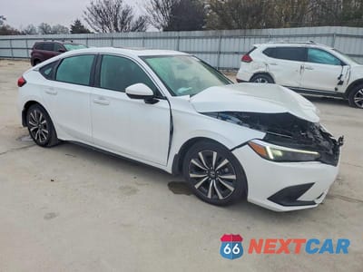 Czwarte zdjęcie samochodu z boku: 2024 HONDA CIVIC EXL VIN:19XFL1H7XRE008071 - miniatura