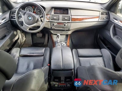 Zdjęcie 8 z 12 samochodu: 2009 BMW X5 XDRIVE48I VIN:5UXFE83599L309932 - miniatura